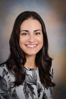 HBusinessPortraits2018NDDaniela ComptonOrigNDDanielaC-3_aira